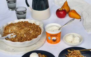 Read more about the article Apple and Pear Crumble Topped with Wahiki Vanilla Coconut Ice cream